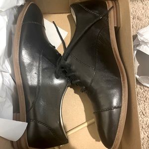Black leather Cole Haan oxfords
